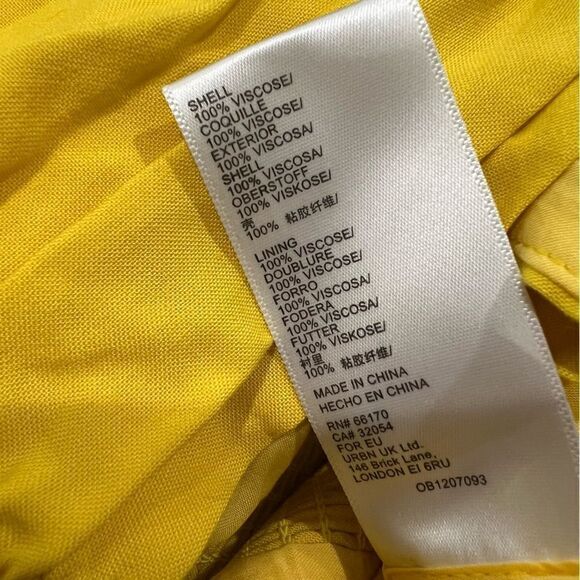 NEW Urban Outfitters Bambi Ruched Front Top Women’s Large - Picture 4 of 6